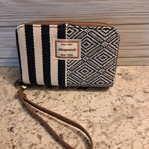 Aeropostale Navy Blue/White Tapestry Wallet/Wristlet